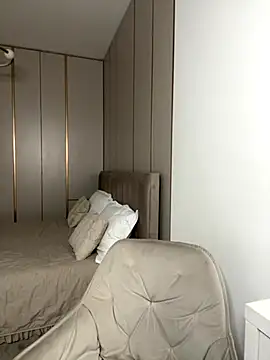 claraxjoyy online show from 10/10/25, 04:11