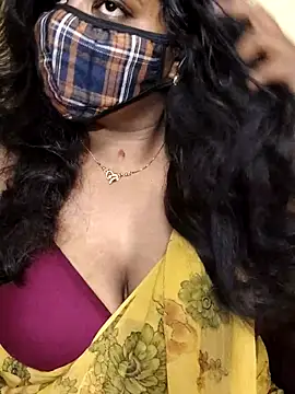Snapshot of Rathi22 chatting on 09/14/25, 12:54 Rathi22 online show from 09/14/25, 12:54