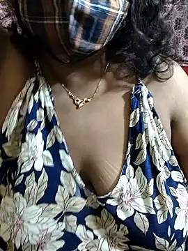 Snapshot of Rathi22 chatting on 09/14/25, 12:59 Rathi22 online show from 09/14/25, 12:59