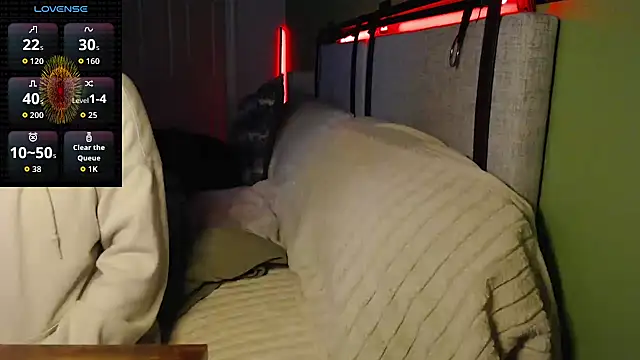 ivynyxx online show from 10/12/25, 01:43