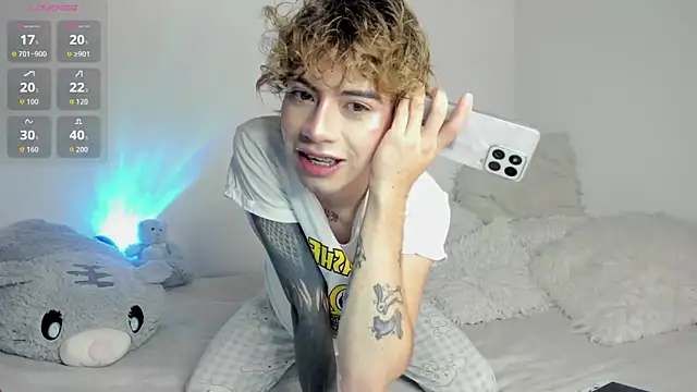 Henophiid online show from 11/03/25, 02:57