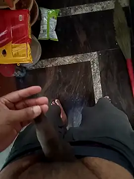 Snapshot of Bangalorious chatting on 01/19/25, 10:28 Bangalorious online show from 01/19/25, 10:28