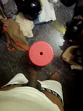 Snapshot of Bangalorious chatting on 02/21/25, 06:15 Bangalorious online show from 02/21/25, 06:15