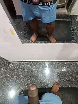 Snapshot of Bangalorious chatting on 03/12/25, 03:40 Bangalorious online show from 03/12/25, 03:40