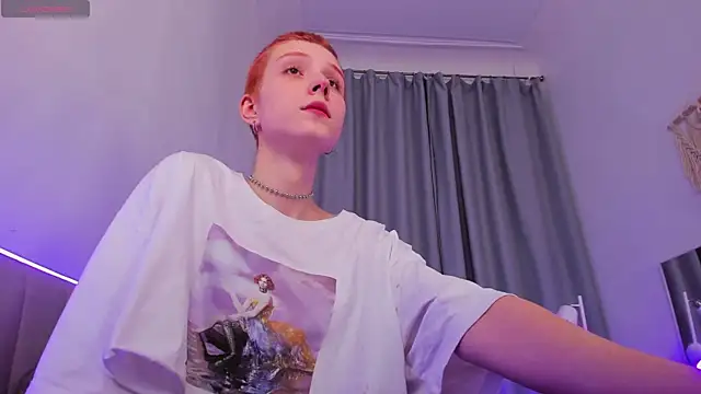 Snapshot of Iris_Pastels chatting on 02/28/25, 01:25 Iris Pastels online show from 02/28/25, 01:25