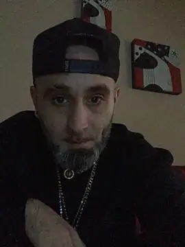 Snapshot of josueswvillaA1 chatting on 11/16/25, 04:45 josueswvillaA1 online show from 11/16/25, 04:45