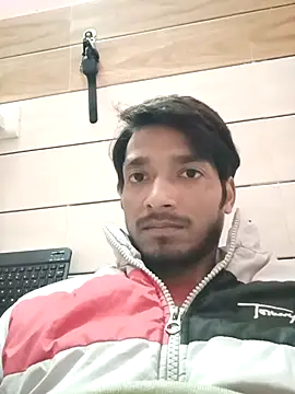 Snapshot of Tarun_0026 chatting on 01/19/25, 01:12 Tarun 0026 online show from 01/19/25, 01:12