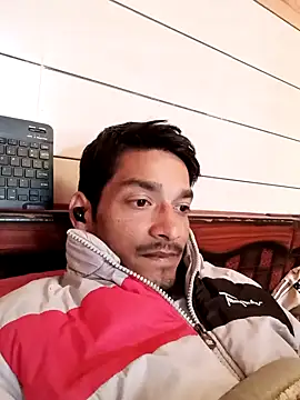 Snapshot of Tarun_0026 chatting on 01/29/25, 07:57 Tarun 0026 online show from 01/29/25, 07:57