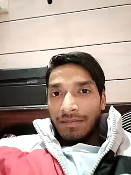 Snapshot of Tarun_0026 chatting on 02/13/25, 02:42 Tarun 0026 online show from 02/13/25, 02:42