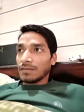 Snapshot of Tarun_0026 chatting on 02/20/25, 04:14 Tarun 0026 online show from 02/20/25, 04:14