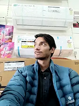 Snapshot of Tarun_0026 chatting on 03/13/25, 11:19 Tarun 0026 online show from 03/13/25, 11:19