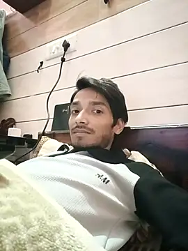 Snapshot of Tarun_0026 chatting on 03/16/25, 04:34 Tarun 0026 online show from 03/16/25, 04:34