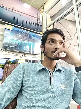 Snapshot of Tarun_0026 chatting on 03/22/25, 09:02 Tarun 0026 online show from 03/22/25, 09:02