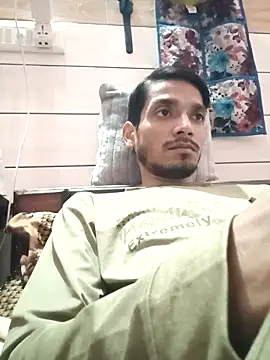 Snapshot of Tarun_0026 chatting on 09/20/25, 04:41 Tarun 0026 online show from 09/20/25, 04:41