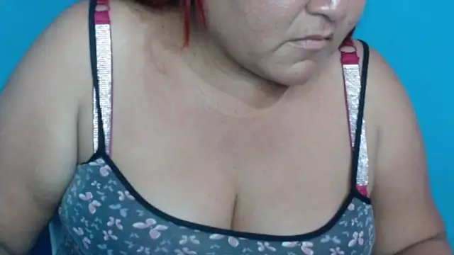Snapshot of Dirtydiva1 chatting on 01/02/25, 01:30 Dirtydiva1 online show from 01/02/25, 01:30