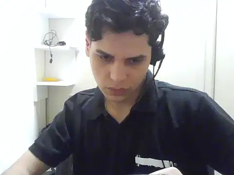 novinho242k online show from 11/17/25, 04:35