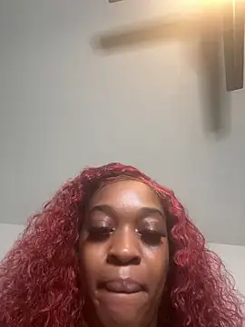 PrettypetitePrincess online show from 02/22/25, 08:42
