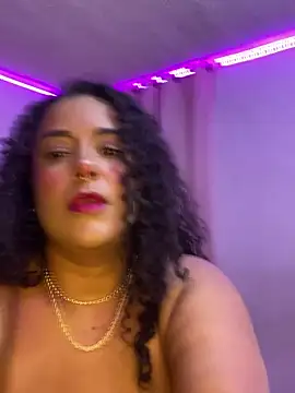 Snapshot of ariadna_cooper chatting on 10/07/25, 04:42 ariadna cooper online show from 10/07/25, 04:42