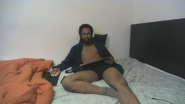 kevi cocks online show from 02/05/25, 06:04