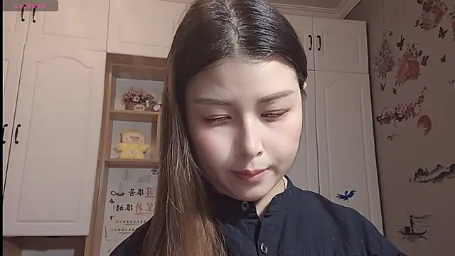 Snapshot of Lucky-xiuxiu chatting on 02/20/25, 12:19 Lucky-xiuxiu online show from 02/20/25, 12:19
