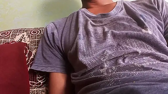 Abony femboy online show from 09/15/25, 07:19