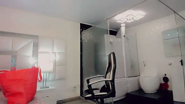 Snapshot of Gisele_fox chatting on 03/08/25, 01:50 Gisele fox online show from 03/08/25, 01:50