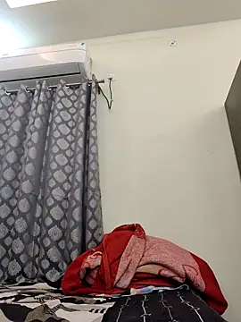 Snapshot of shreya1765 chatting on 11/06/25, 11:00 shreya1765 online show from 11/06/25, 11:00