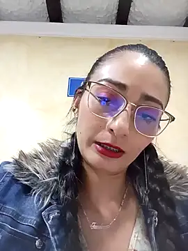 BELLA--26 online show from 01/30/25, 10:19