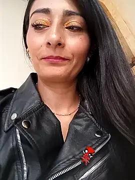 BELLA--26 online show from 02/05/25, 08:57