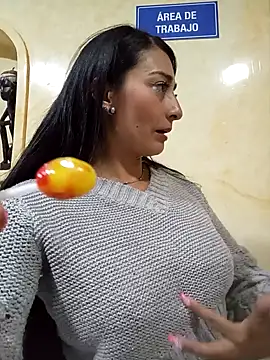 BELLA--26 online show from 02/10/25, 10:40