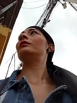 BELLA--26 online show from 03/03/25, 02:37