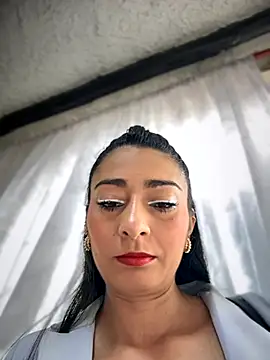 BELLA--26 online show from 09/15/25, 01:33