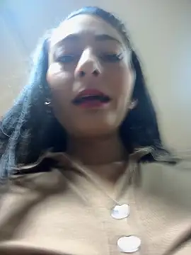 BELLA--26 online show from 09/22/25, 02:08