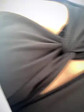 BELLA--26 online show from 10/16/25, 01:45