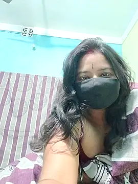  MilkyBar online show from 02/08/25, 06:01