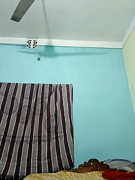  MilkyBar online show from 02/11/25, 07:16