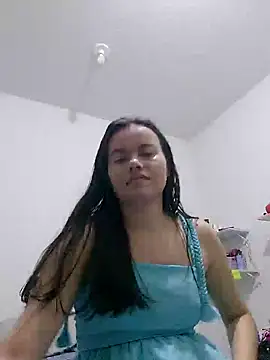 Snapshot of camillebr chatting on 01/05/25, 12:52 camillebr online show from 01/05/25, 12:52
