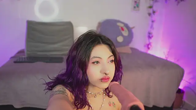 bri cullen online show from 11/12/25, 03:01