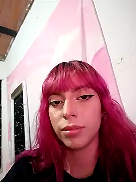 Snapshot of nepthunie chatting on 02/19/25, 12:14 nepthunie online show from 02/19/25, 12:14