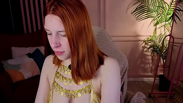 Mikka Blush online show from 10/09/25, 09:24