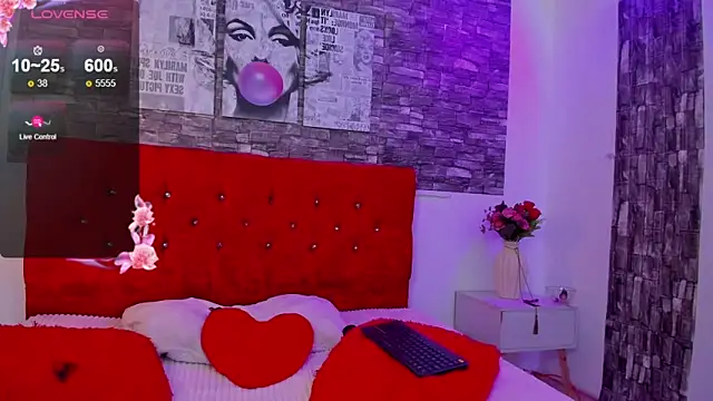 Emily sc online show from 01/11/25, 03:31