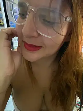 Snapshot of AliceRuivinha2 chatting on 01/24/25, 09:26 AliceRuivinha2 online show from 01/24/25, 09:26