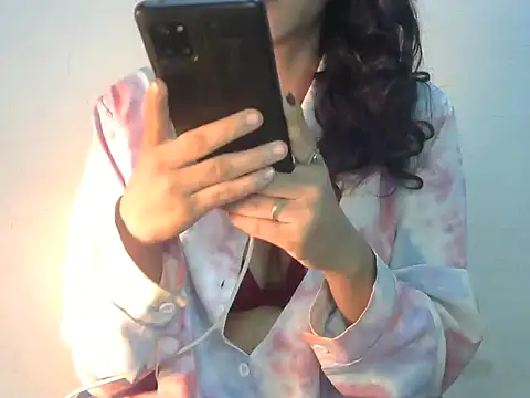 Snapshot of Horny_honey69 chatting on 02/27/25, 03:05 Horny honey69 online show from 02/27/25, 03:05