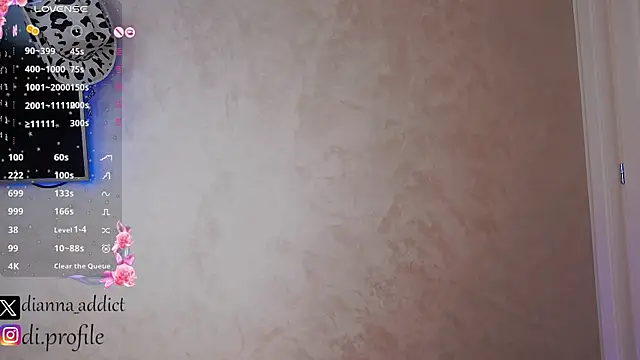 uhlala   online show from 01/10/25, 07:25