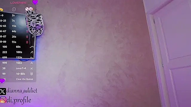 uhlala   online show from 02/05/25, 10:08