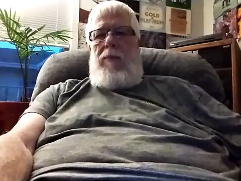Snapshot of Futura_intx chatting on 09/30/25, 12:15 Futura intx online show from 09/30/25, 12:15
