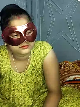 Snapshot of nikitacute23 chatting on 02/05/25, 09:36 nikitacute23 online show from 02/05/25, 09:36