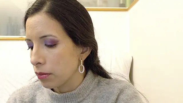 amabel zambrano online show from 03/11/25, 08:52