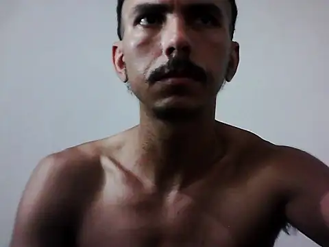 MagrinhoSaradoo online show from 11/17/25, 09:04