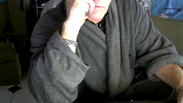 Snapshot of aigledauphin chatting on 10/02/25, 08:21 aigledauphin online show from 10/02/25, 08:21